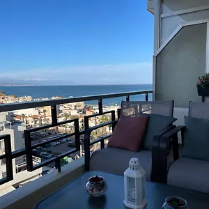  Apartamento Totalmente Reformado Con Piscina Y Jardines Al Lado De La Playa De La Carihuela